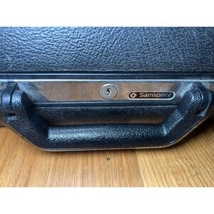 Vintage Samsonite Delegate Hard Shell Briefcase 18" USA Lock Key Luggage Case